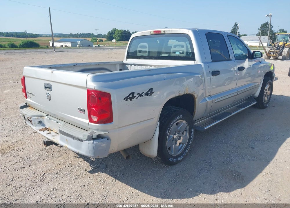 2006 DODGE DAKOTA SLT VIN: 1D7HW48NX6S645556