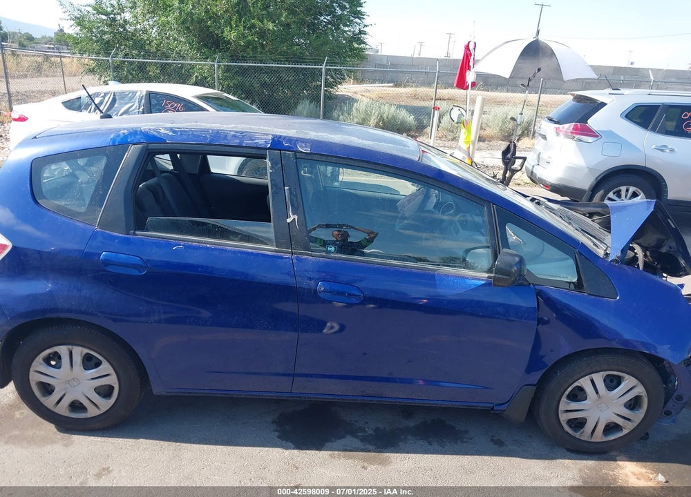 2009 HONDA FIT VIN: JHMGE88299S069628
