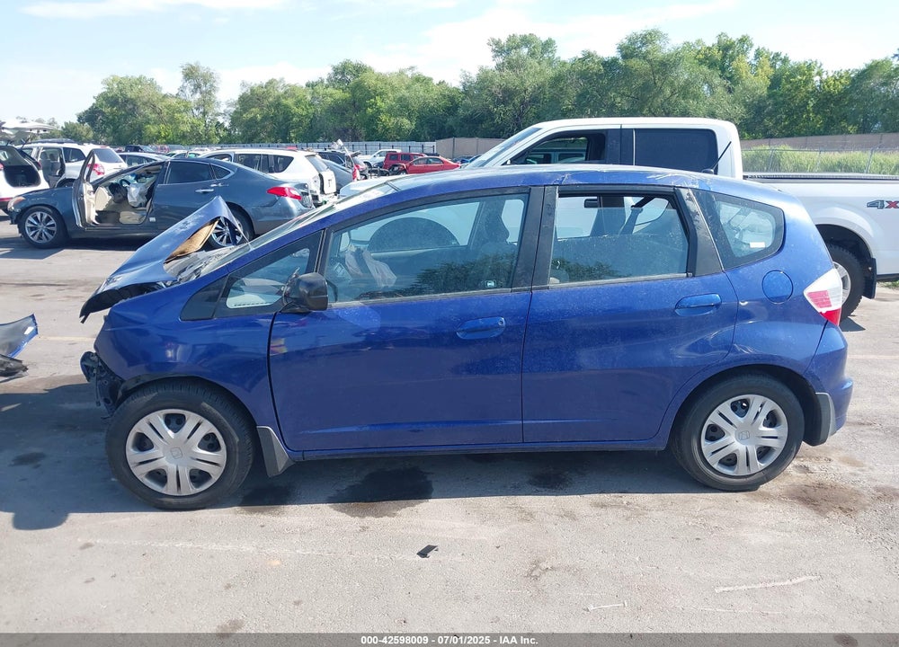 2009 HONDA FIT VIN: JHMGE88299S069628