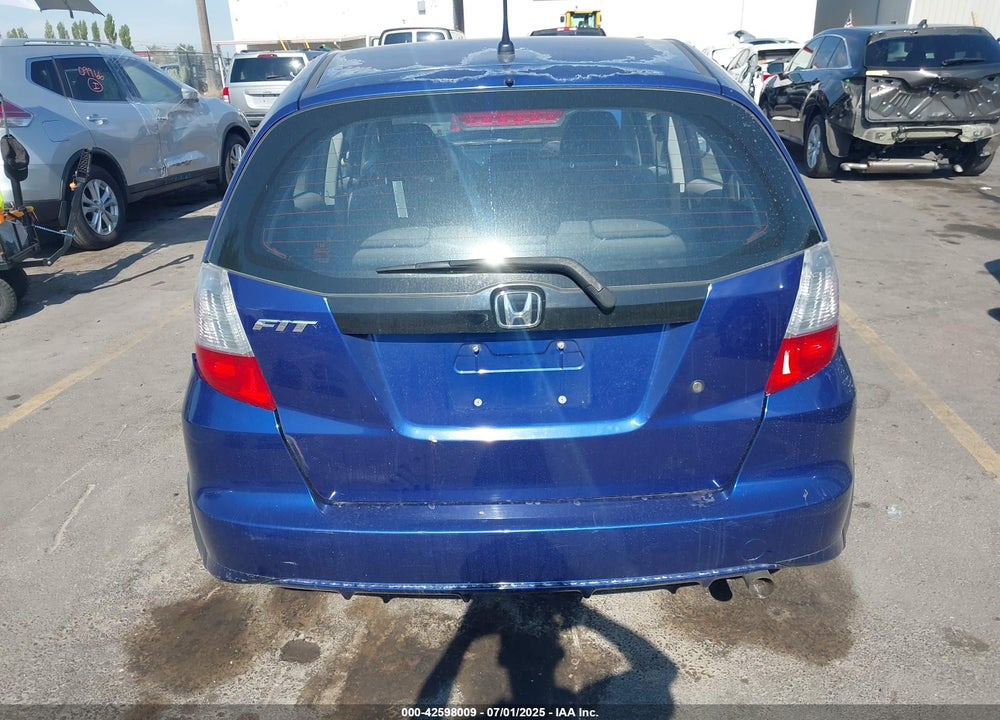 2009 HONDA FIT VIN: JHMGE88299S069628