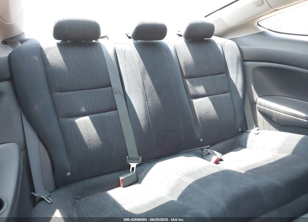 2012 HONDA ACCORD 2.4 LX-S VIN: 1HGCS1A39CA006627
