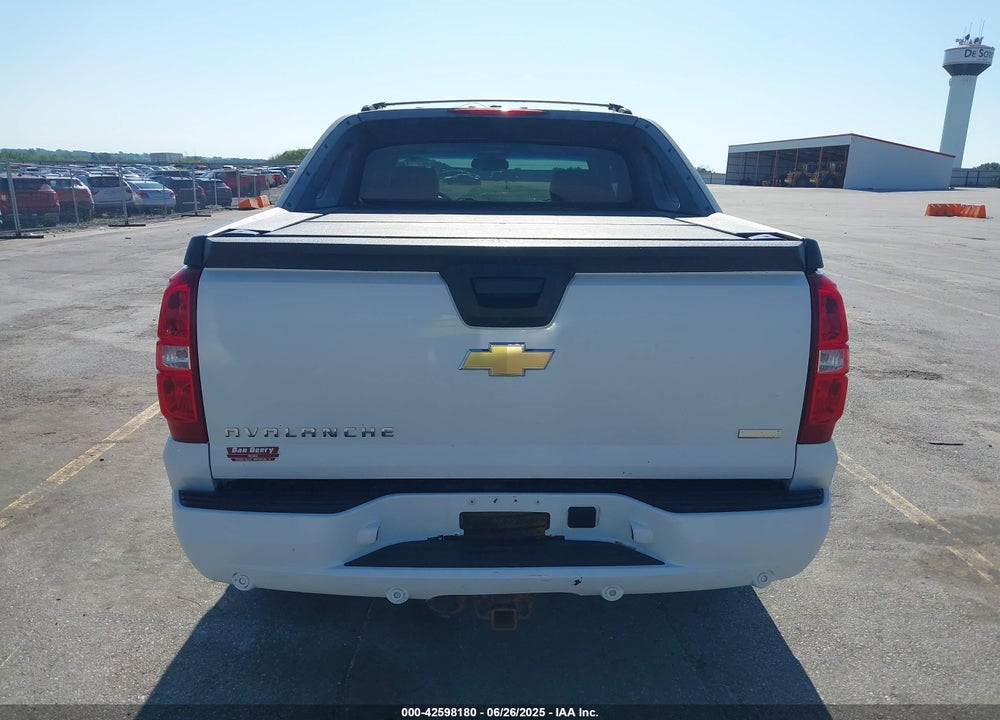 2010 CHEVROLET AVALANCHE VIN: 3GNVKFE0XAG267355