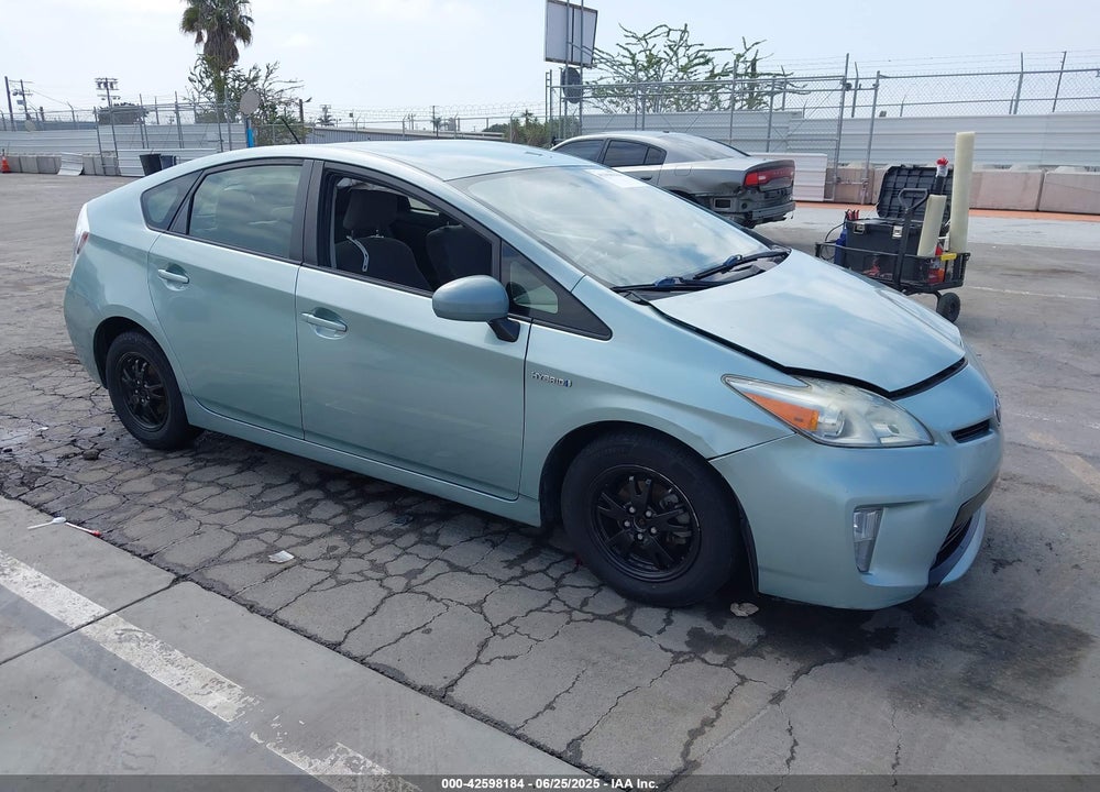 2014 TOYOTA PRIUS TWO VIN: JTDKN3DUXE1836005