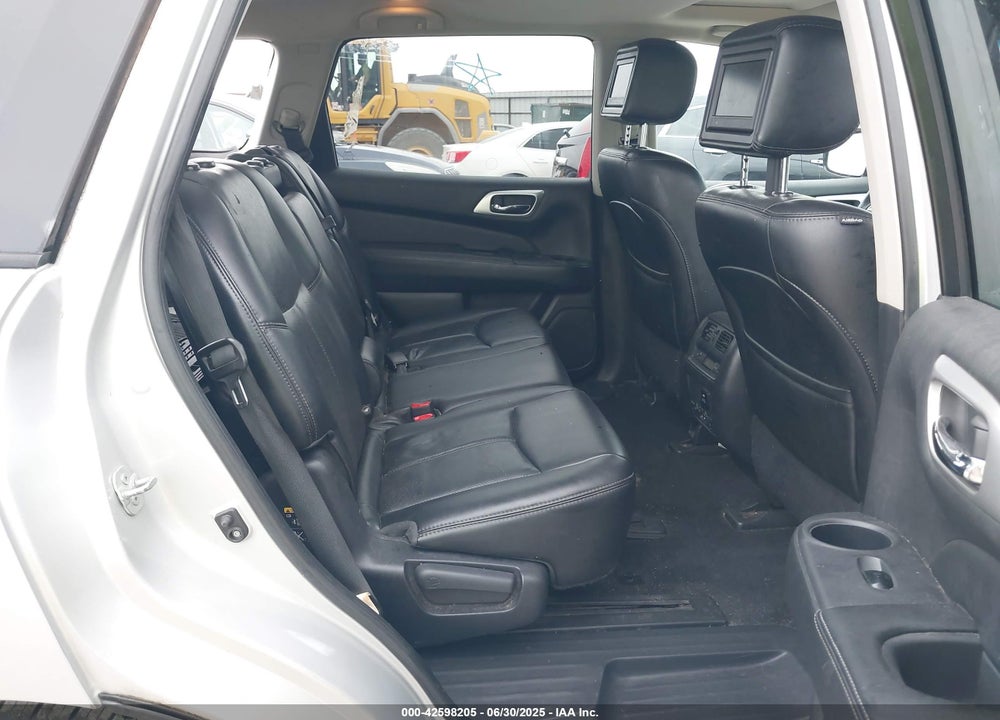 2015 NISSAN PATHFINDER VIN: 5N1AR2MM9FC709869