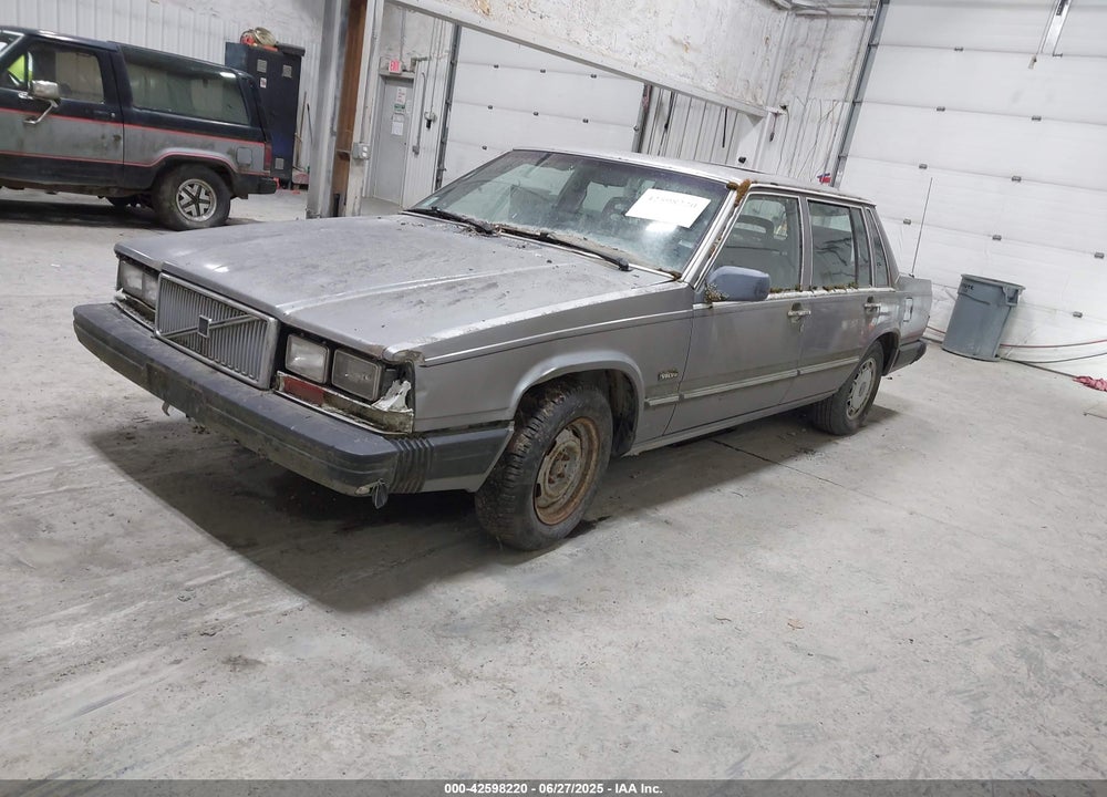1988 VOLVO 740 GLE VIN: YV1FX884XJ2271918