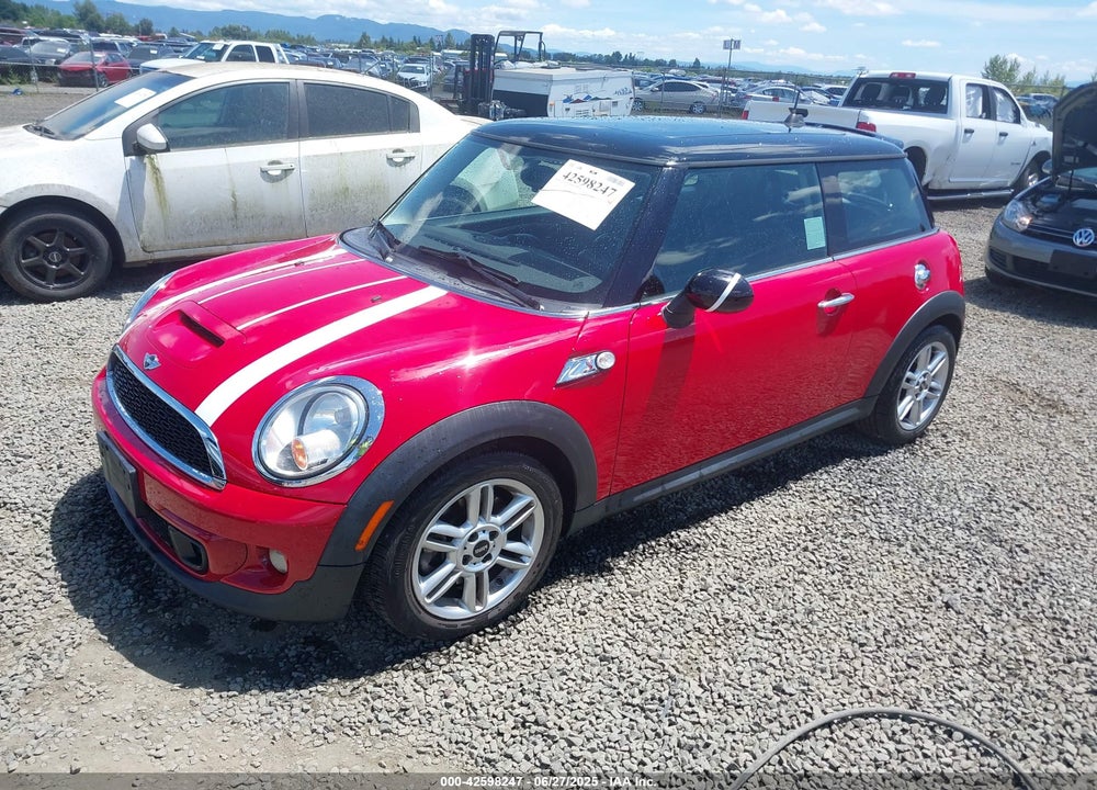 2012 MINI COOPER VIN: WMWSV3C52CTY16646