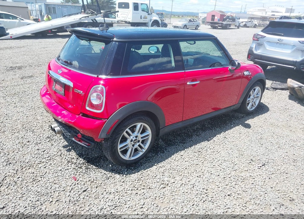 2012 MINI COOPER VIN: WMWSV3C52CTY16646