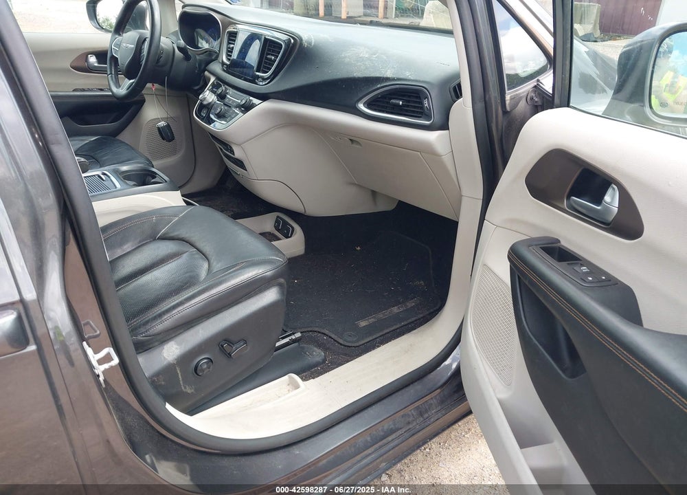 2017 CHRYSLER PACIFICA TOURING L PLUS VIN: 2C4RC1EG4HR511058