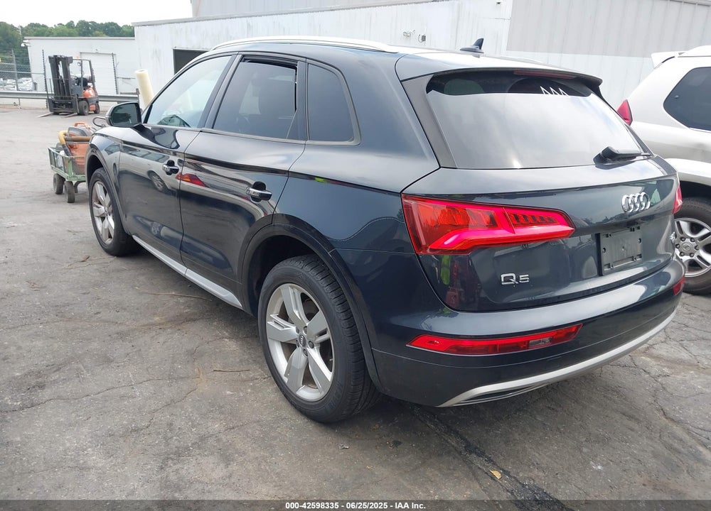 2018 AUDI Q5 2.0T PREMIUM VIN: WA1ANAFY2J2020811