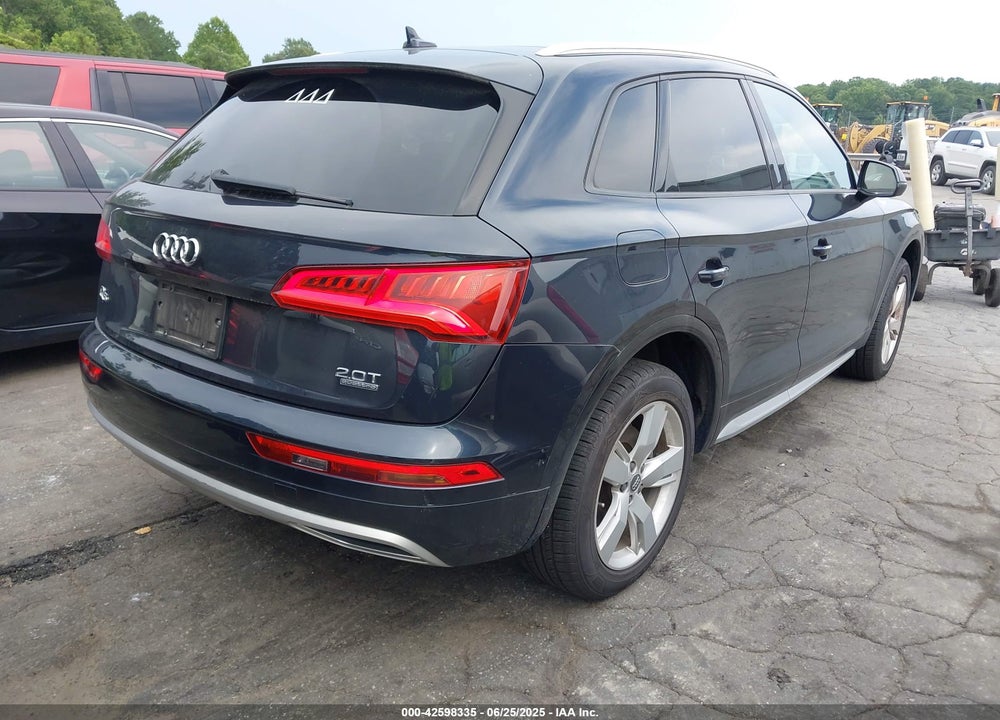 2018 AUDI Q5 2.0T PREMIUM VIN: WA1ANAFY2J2020811