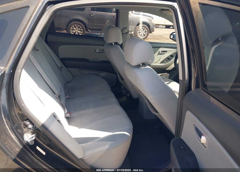 2008 HYUNDAI ELANTRA VIN: KMHDU46D28U385228
