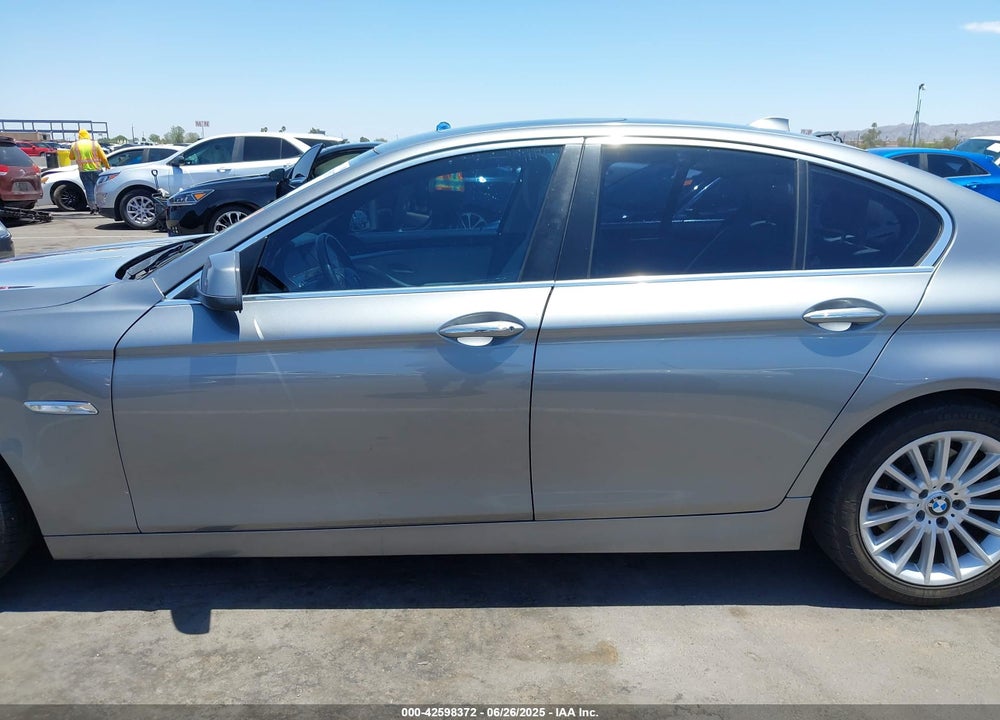 2013 BMW 5 SERIES VIN: WBAFR7C58DC823194