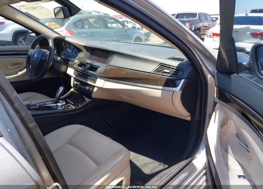 2013 BMW 5 SERIES VIN: WBAFR7C58DC823194