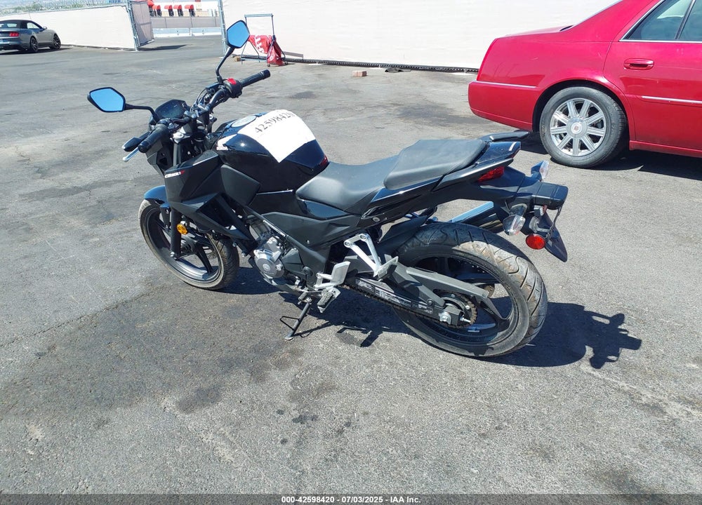 2016 HONDA CB300 F VIN: MLHNC5215G5200365