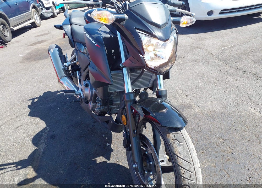 2016 HONDA CB300 F VIN: MLHNC5215G5200365