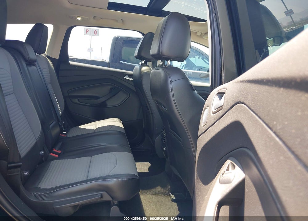 2017 FORD ESCAPE VIN: 1FMCU9GD4HUA98304