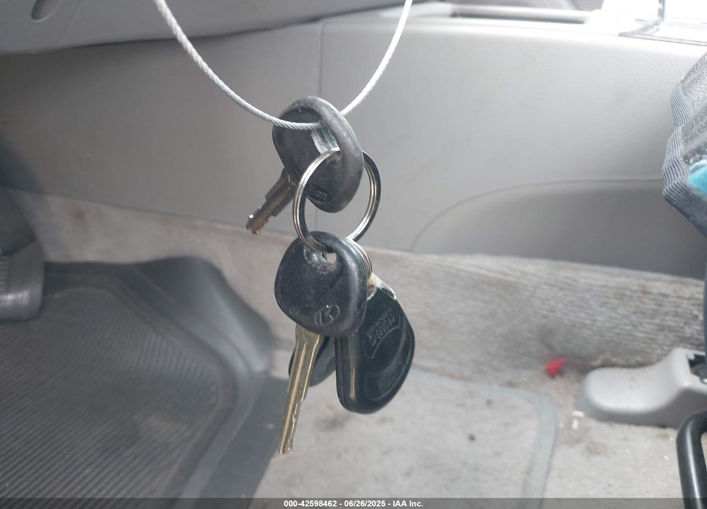 2007 HYUNDAI SANTA FE VIN: 5NMSG13D37H052399