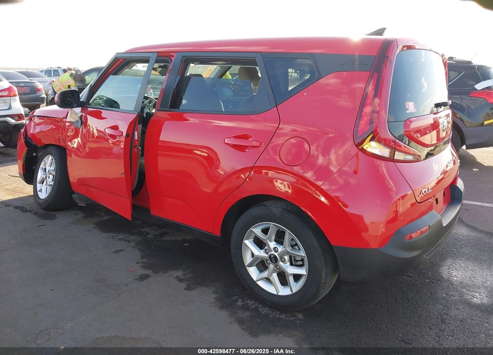 2021 KIA SOUL VIN: KNDJ23AU6M7141847