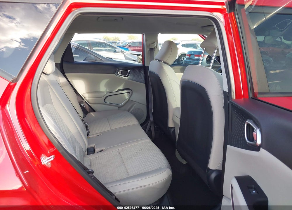 2021 KIA SOUL VIN: KNDJ23AU6M7141847