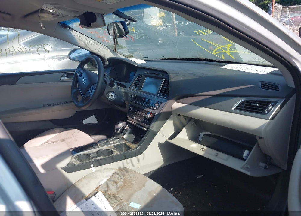 2016 HYUNDAI SONATA VIN: 5NPE24AF1GH327689
