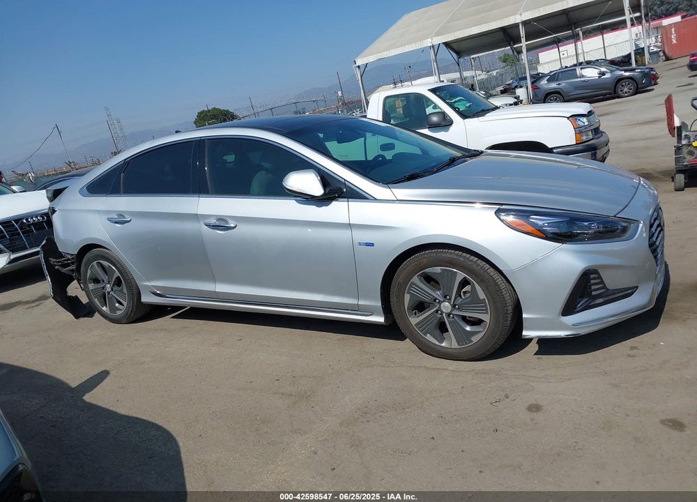 2019 HYUNDAI SONATA VIN: KMHE34L32KA085135