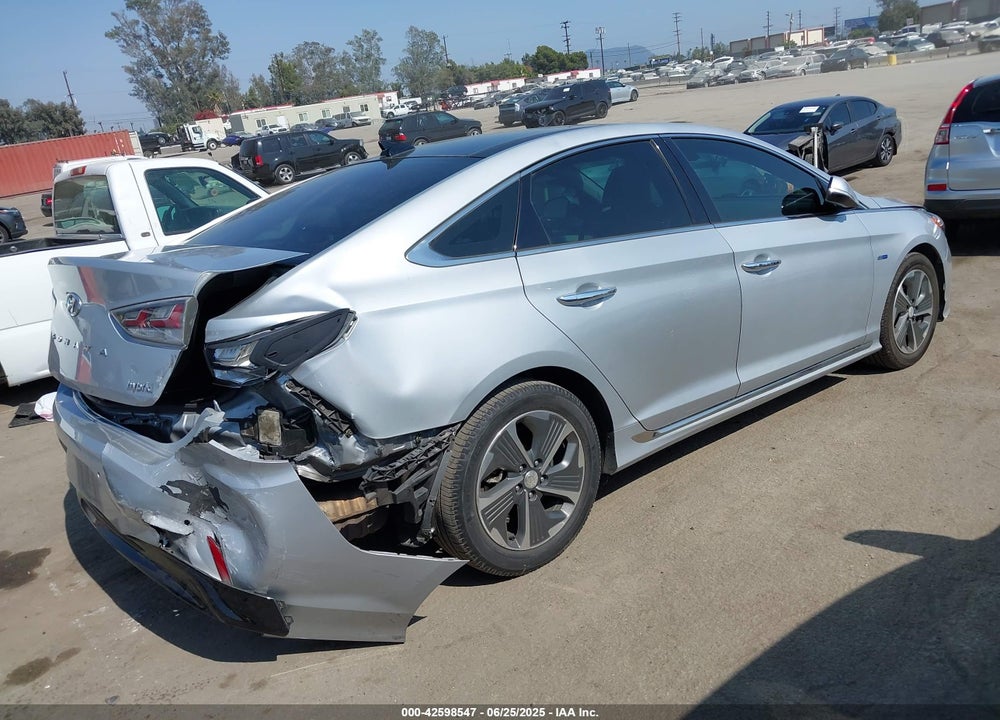 2019 HYUNDAI SONATA VIN: KMHE34L32KA085135