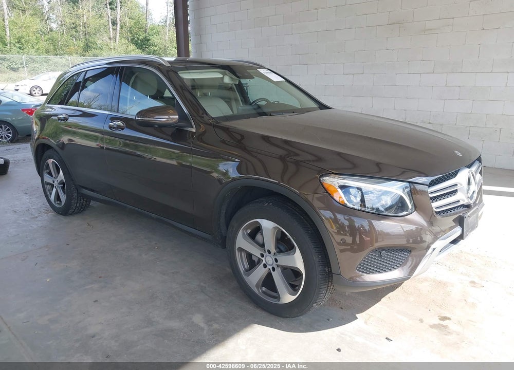 2016 MERCEDES-BENZ GLC 300 4MATIC VIN: WDC0G4KB1GF113958