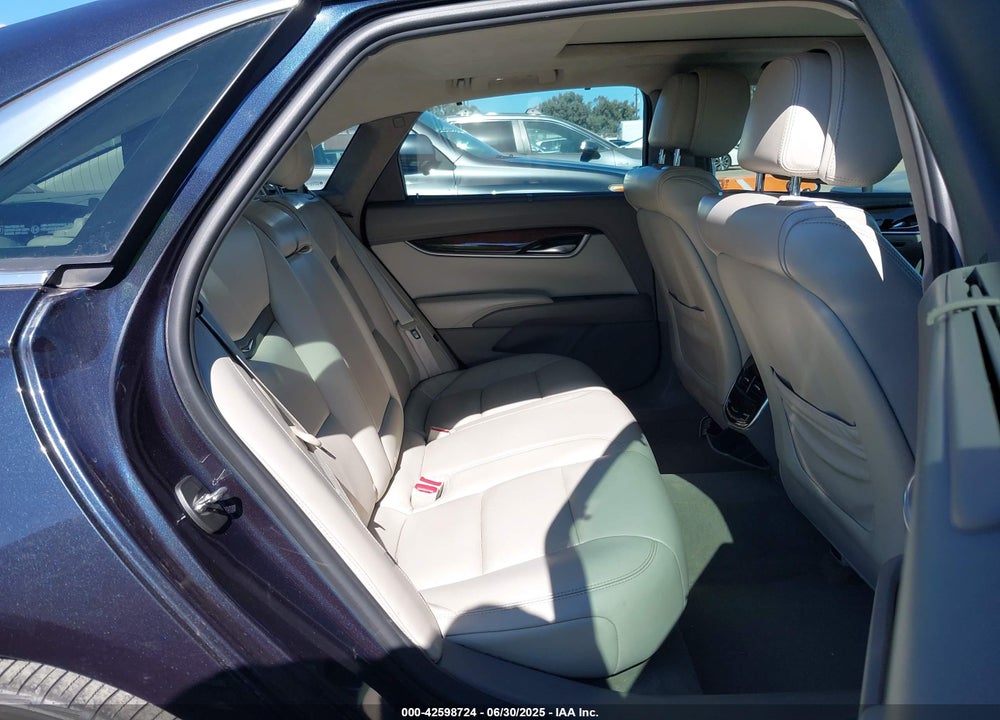 2013 CADILLAC XTS VIN: 2G61U5S32D9223975