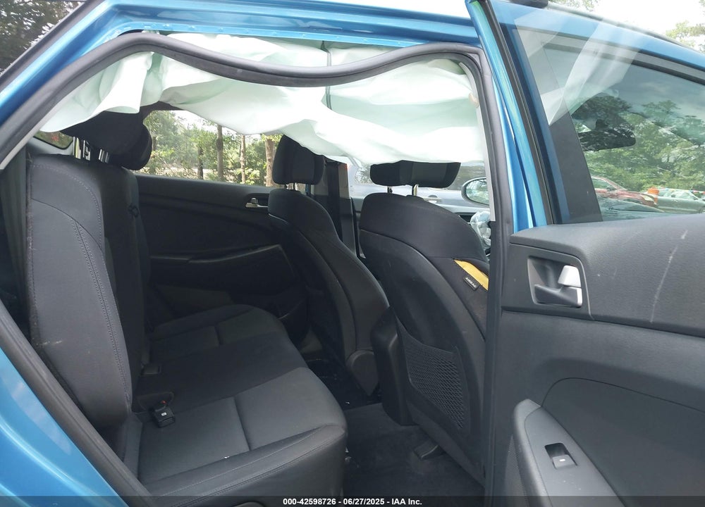 2018 HYUNDAI TUCSON VIN: KM8J33A41JU629058