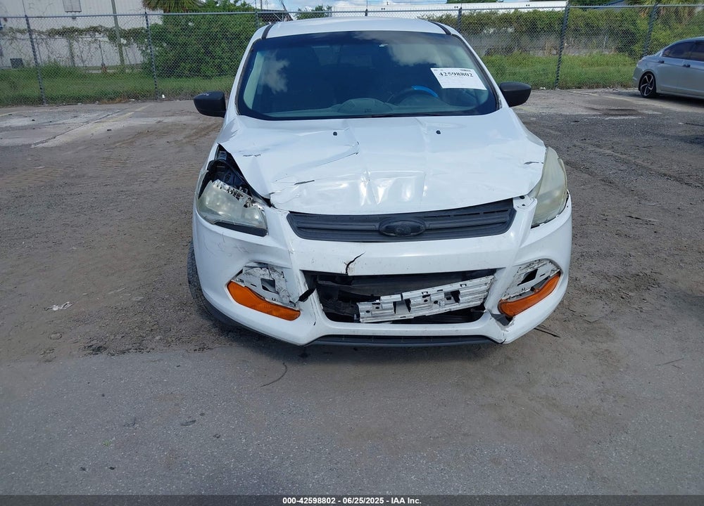 2014 FORD ESCAPE S VIN: 1FMCU0F77EUC81957