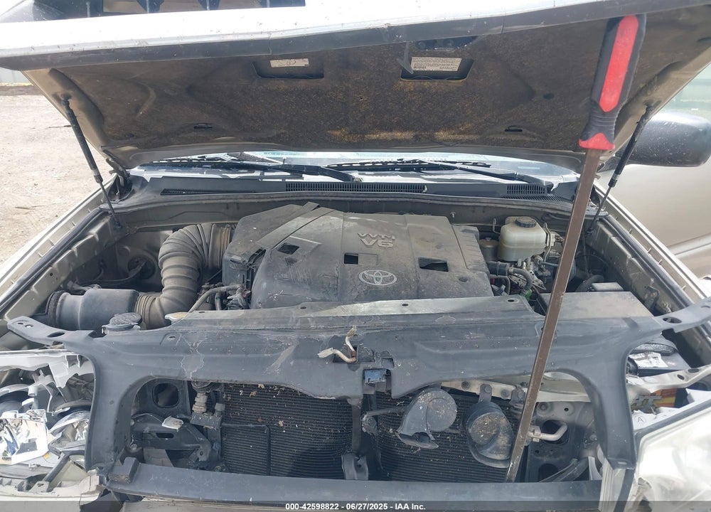 2005 TOYOTA 4RUNNER SR5 V6 VIN: JTEBU14R458031588