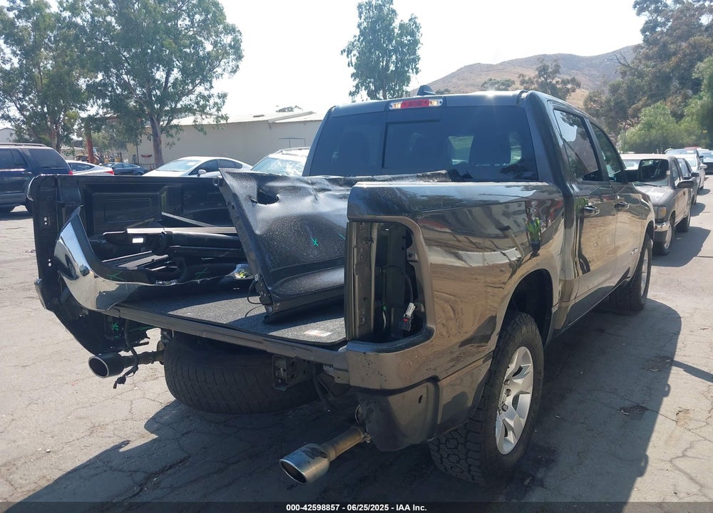 2021 RAM 1500 VIN: 1C6RREFT5MN630771