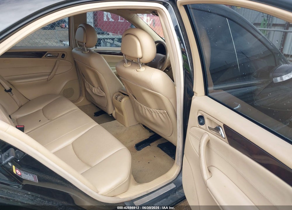 2004 MERCEDES-BENZ C 240 4MATIC VIN: WDBRF81J64F448093
