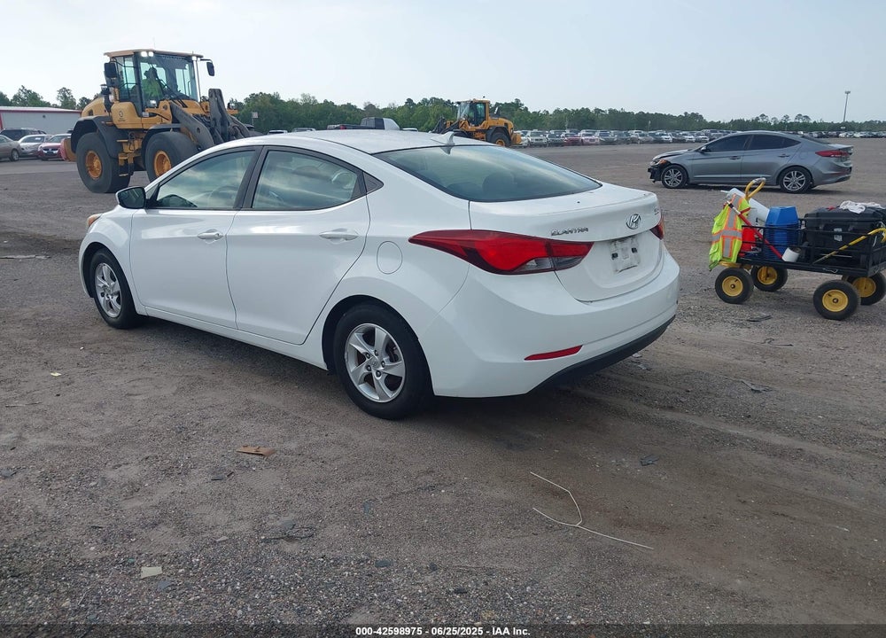 2014 HYUNDAI ELANTRA VIN: 5NPDH4AE2EH521873