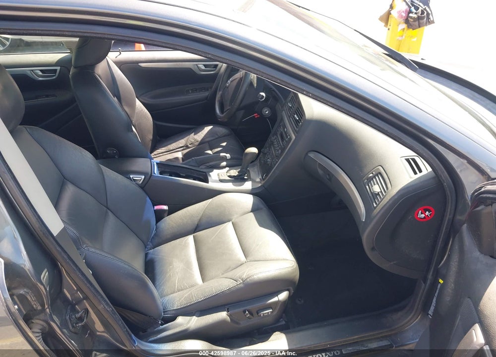 2009 VOLVO S60 VIN: YV1RS592792725321
