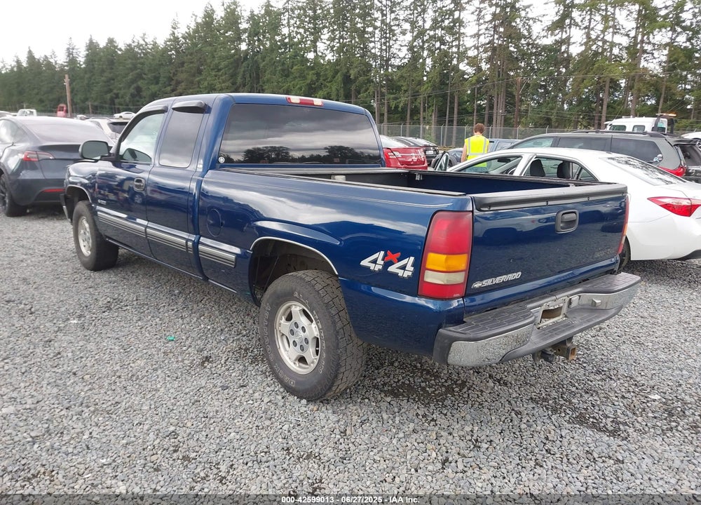 2001 CHEVROLET SILVERADO 1500 LS VIN: 1GCEK19T21E176121