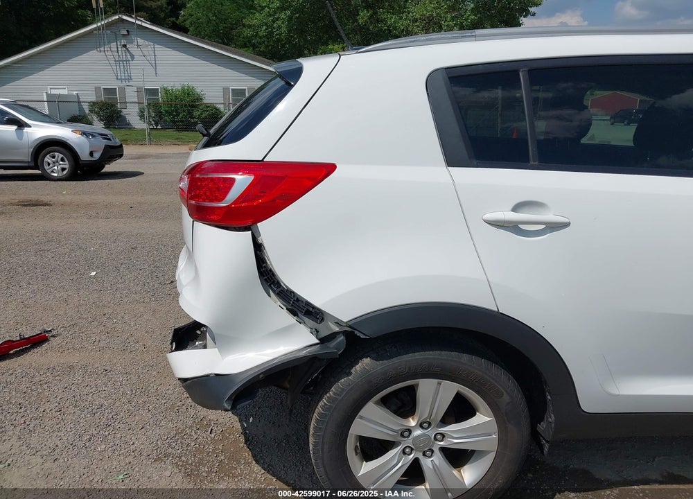 2011 KIA SPORTAGE VIN: KNDPB3A20B7119655