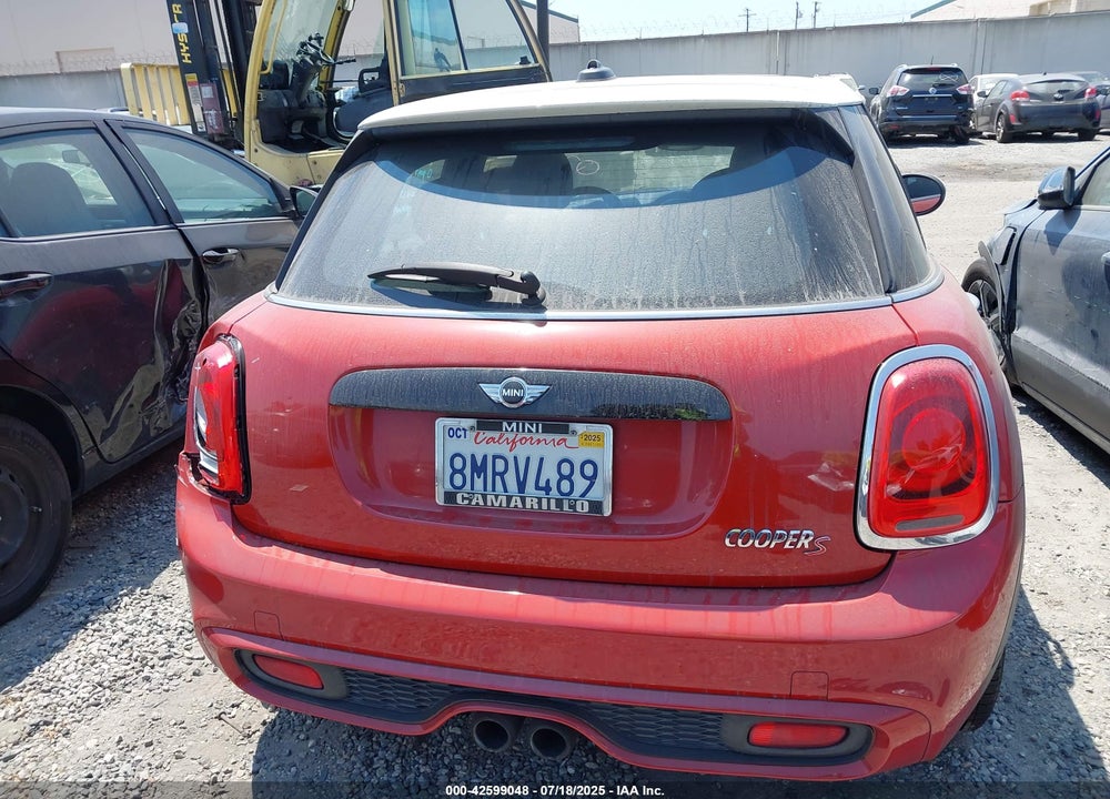 2016 MINI HARDTOP COOPER S VIN: WMWXU3C54G2D29651