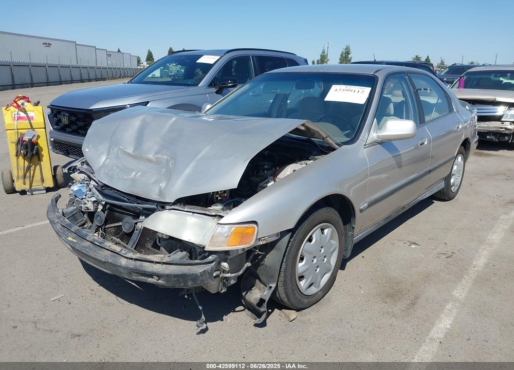 1997 HONDA ACCORD LX VIN: 1HGCD5635VA207079