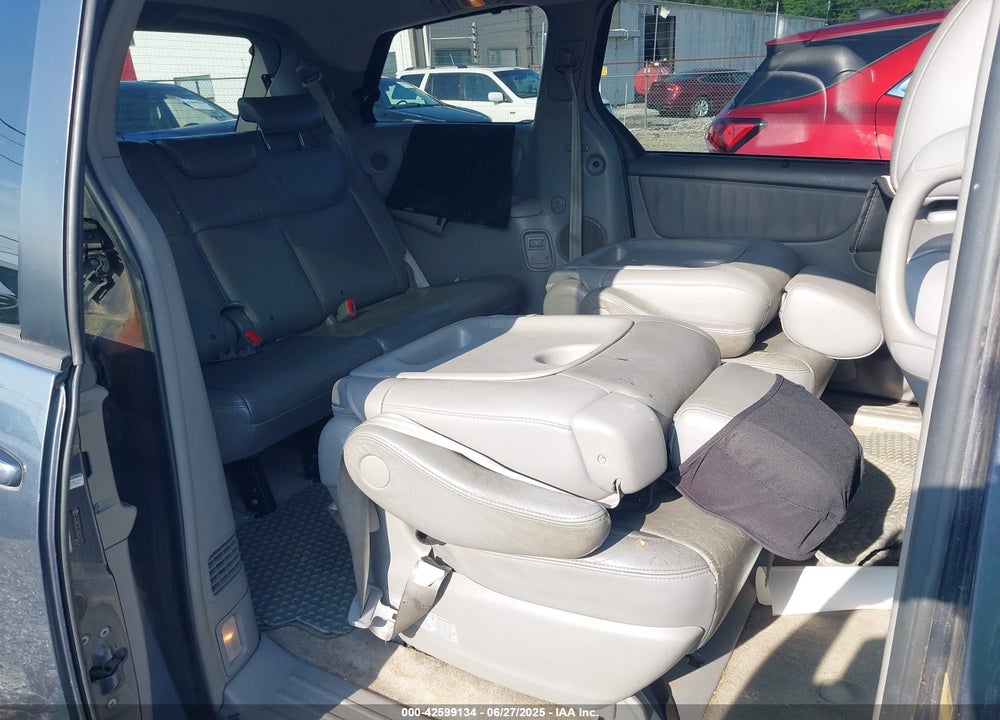 2009 TOYOTA SIENNA VIN: 5TDZK22C49S261775