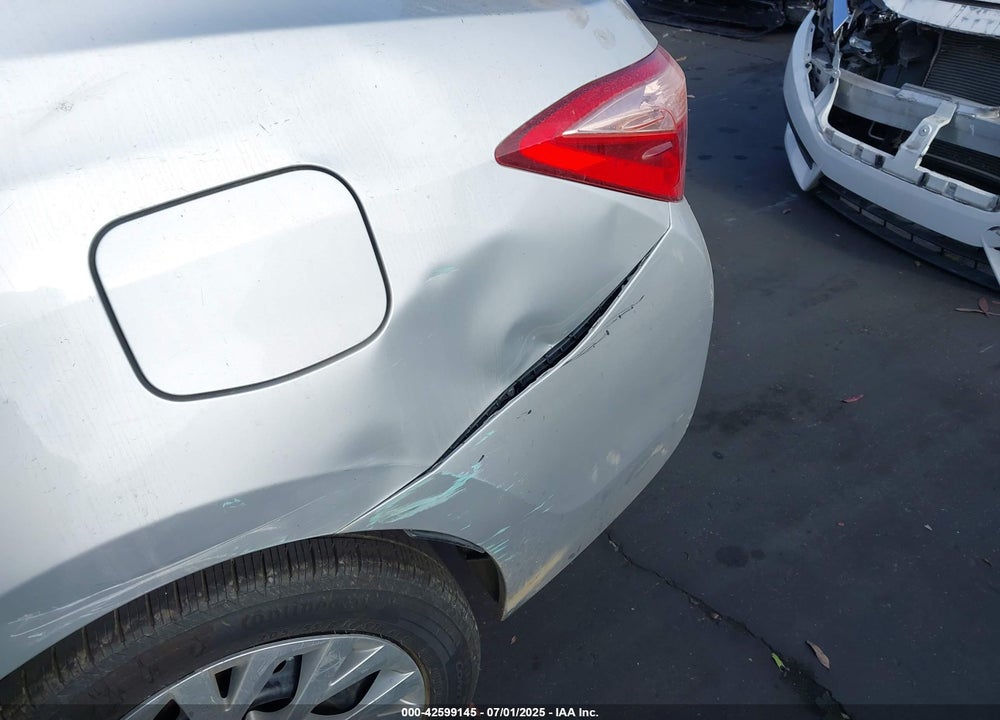 2019 TOYOTA COROLLA VIN: 2T1BURHE2KC129061