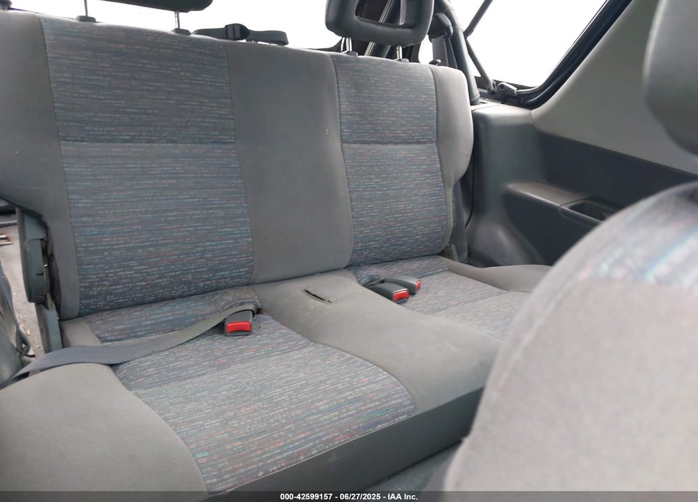 1998 ISUZU AMIGO S 3.2L VIN: 4S2CM57W9W4373049