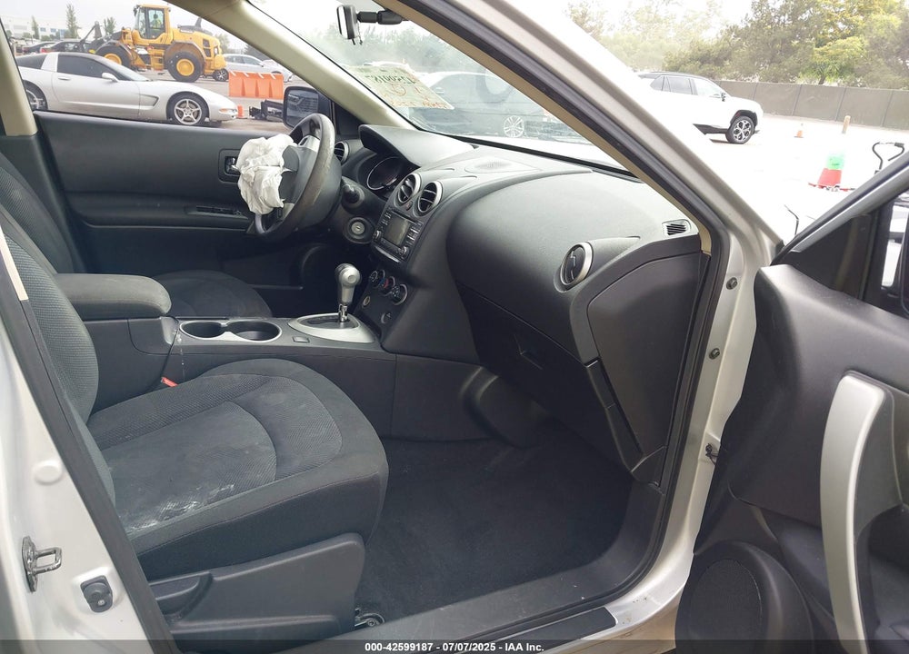 2015 NISSAN ROGUE SELECT VIN: JN8AS5MT6FW160118