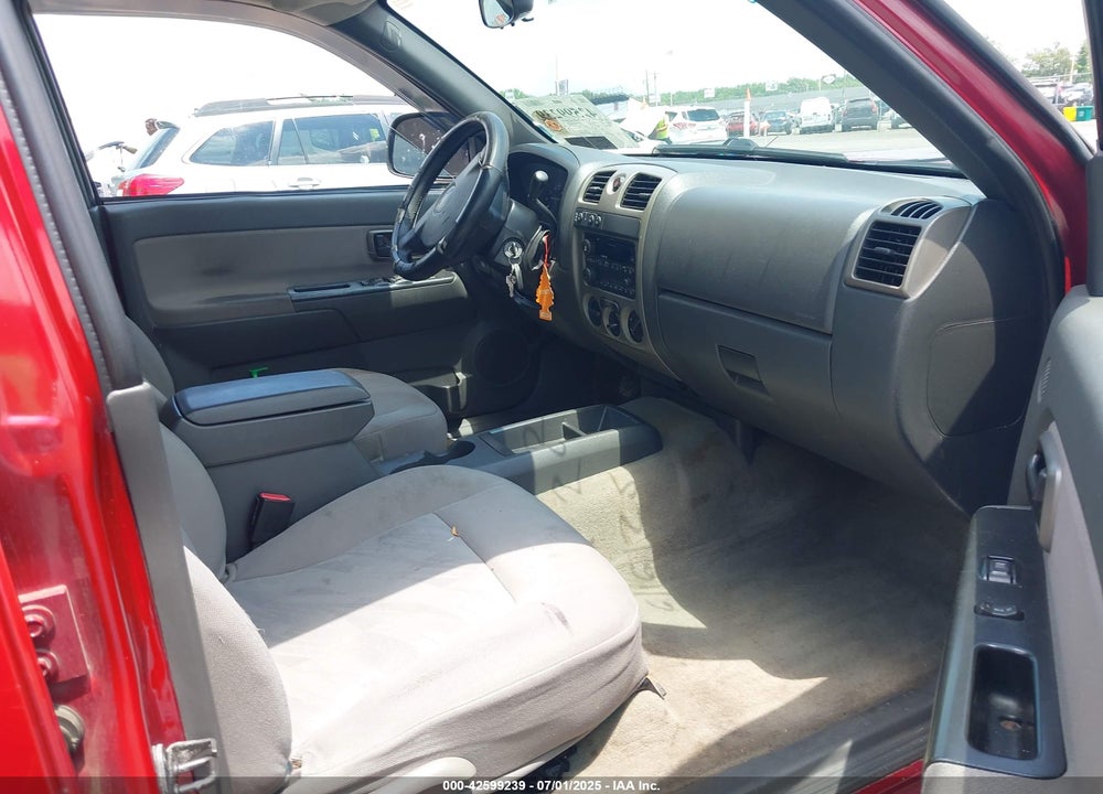 2005 CHEVROLET COLORADO VIN: 1GCDT136358208297