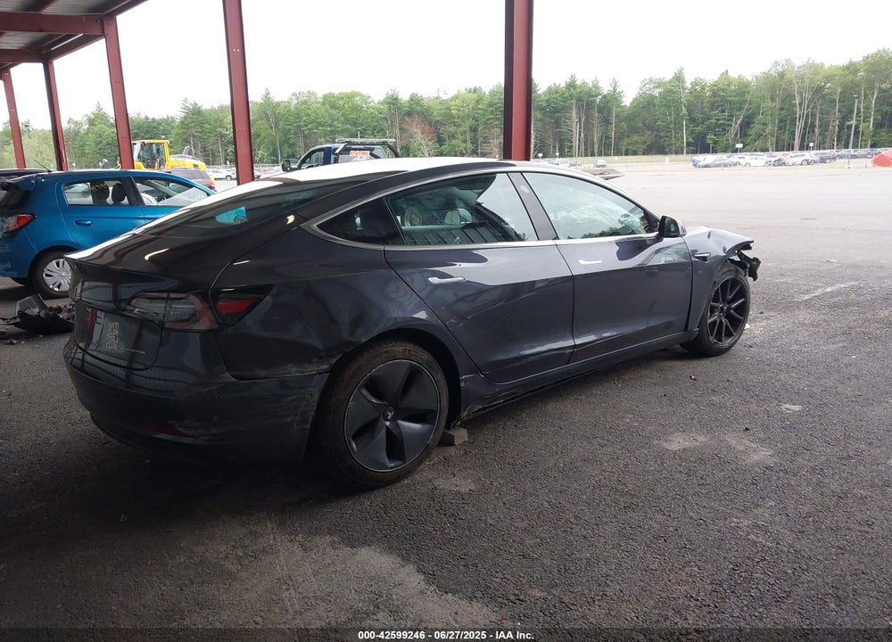 2018 TESLA MODEL 3 VIN: 5YJ3E1EB1JF113988