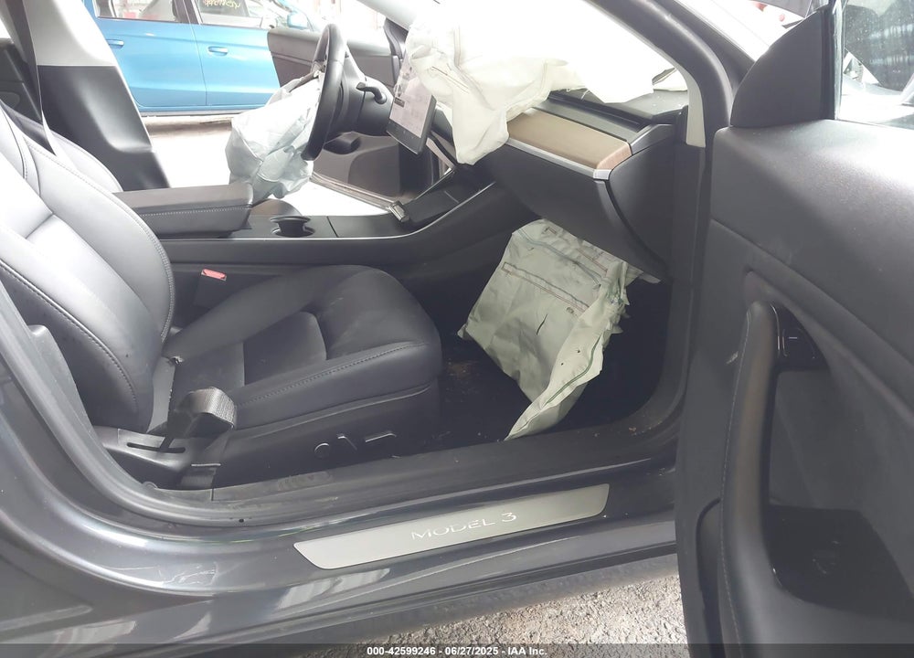 2018 TESLA MODEL 3 VIN: 5YJ3E1EB1JF113988