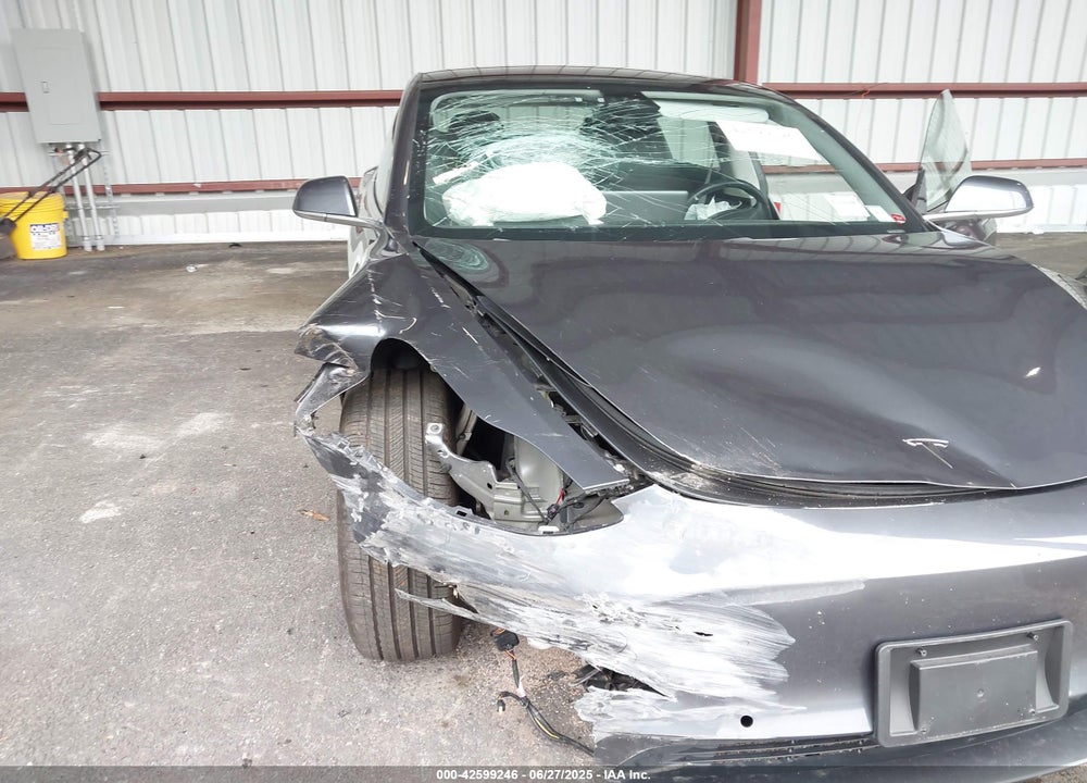 2018 TESLA MODEL 3 VIN: 5YJ3E1EB1JF113988