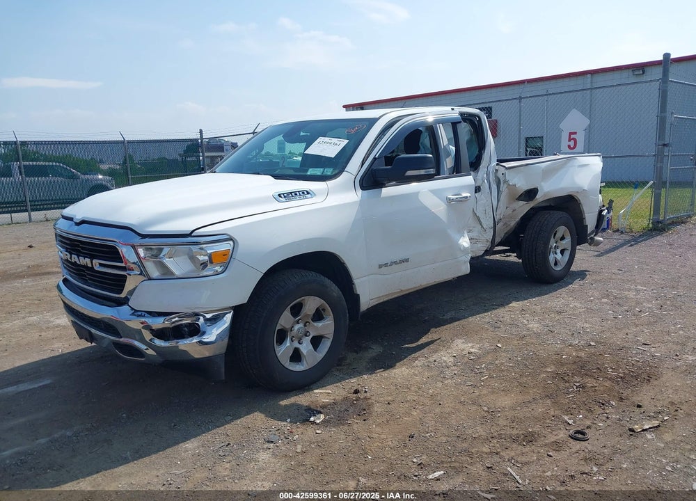 2020 RAM 1500 BIG HORN 4X4 6'4 BOX VIN: 1C6SRFBT1LN258356