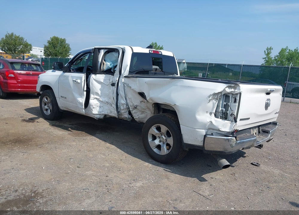 2020 RAM 1500 BIG HORN 4X4 6'4 BOX VIN: 1C6SRFBT1LN258356