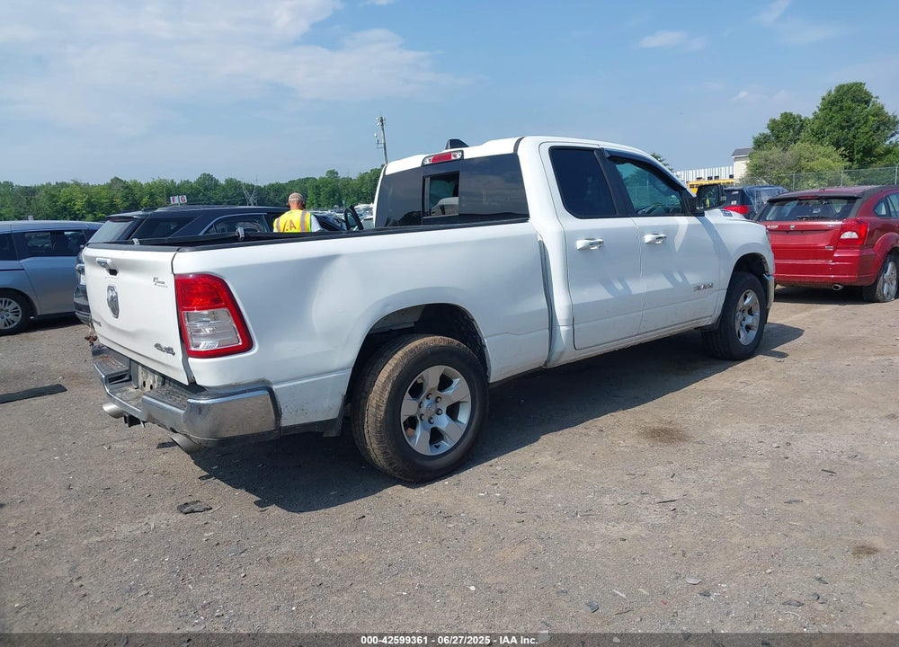 2020 RAM 1500 BIG HORN 4X4 6'4 BOX VIN: 1C6SRFBT1LN258356